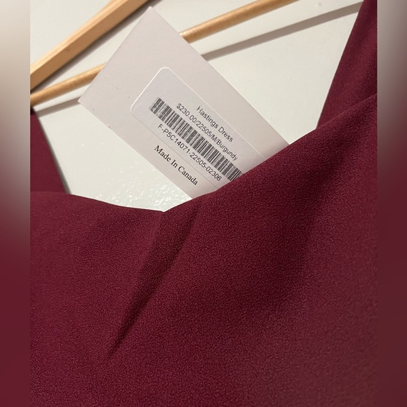 Park & Fifth Hastings Dress in Burgundy- Medium - Picture 9 of 11